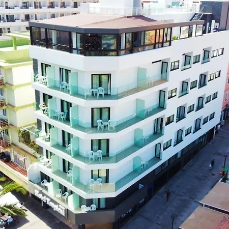 Studio Tr Has A Balcony, Pool And Nice View, Puerto De La Cruz Apartment