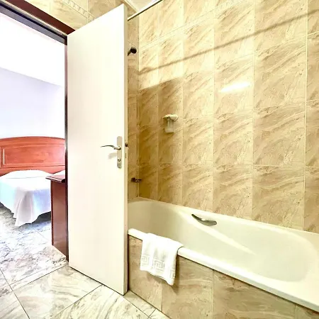 Apartment Studio Tr Has A Balcony, Pool And Nice View, Puerto De La Cruz *