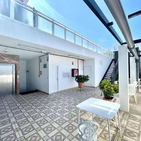 Studio Tr Has A Balcony, Pool And Nice View, Puerto De La Cruz Apartment